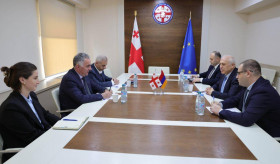 ՀՀ դեսպանի հանդիպումը Վրաստանի Տարածաշրջանային զարգացման նախարարի հետ