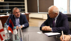 ՀՀ դեսպանի հանդիպումը Վրաստանի ենթակառուցվածքների նախարարի հետ