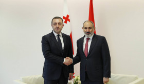 Nikol Pashinyan, Irakli Garibashvili meet in Armenia