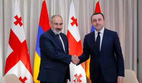 Nikol Pashinyan, Irakli Garibashvili meet in Batumi